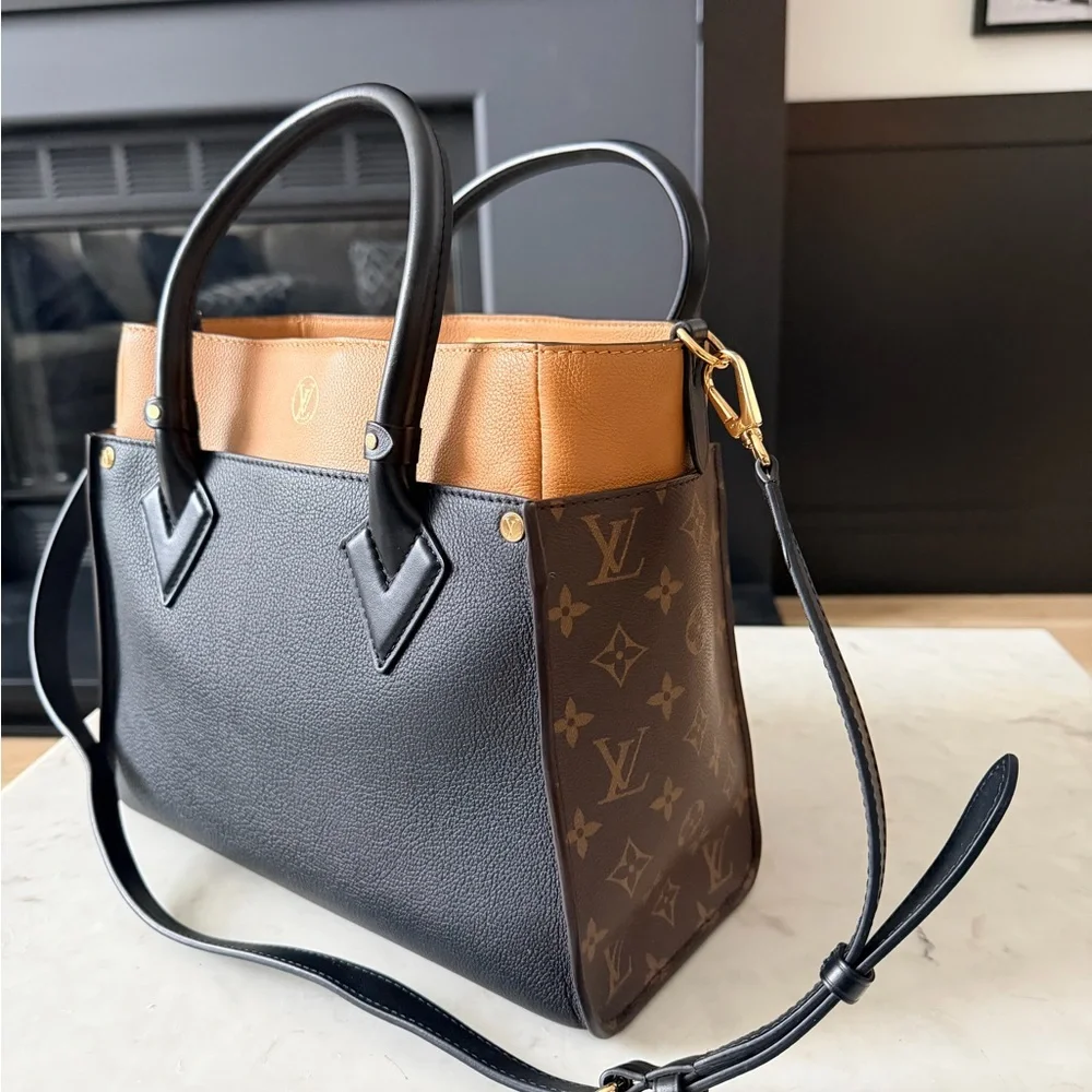 Louis Vuitton Monogram On My Side MM Calfskin Leather Top Handle Bag - Picture 2 of 11